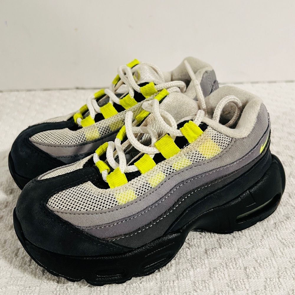 Nike Air Max 95 OG Black/Neon Yellow Toddler Size 10C
